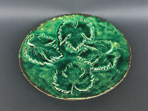 Plate grapeleaves